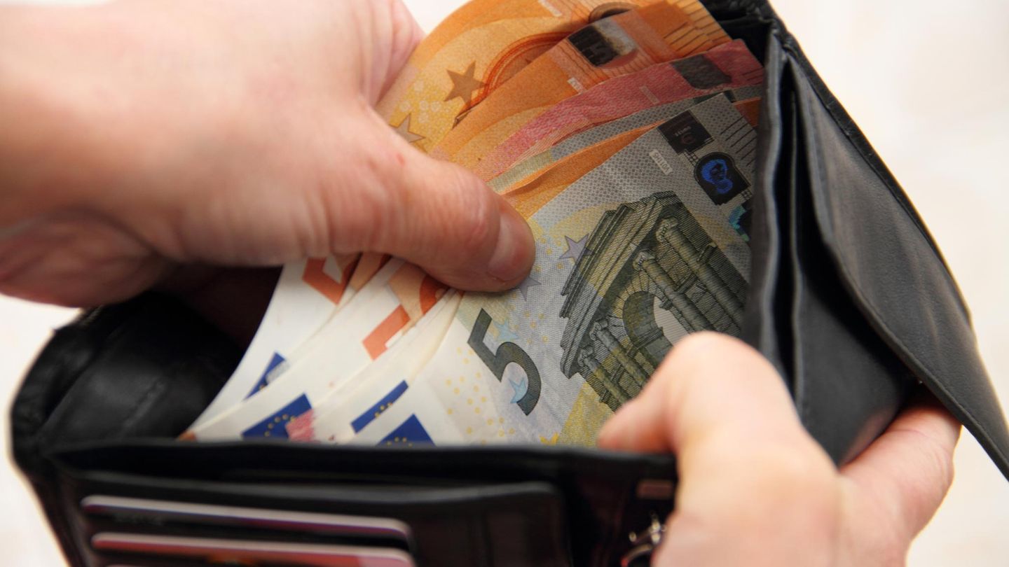 Steuern, Zulagen, Verträge: Mit ein paar Maßnahmen lässt sich 2025 noch Geld sparen