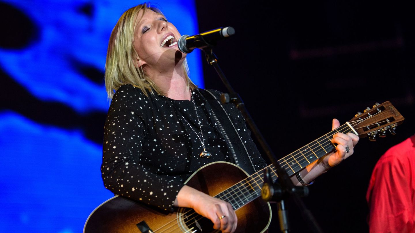 Claudia Koreck se izogne stresu pred prazniki z nakupovanjem božičnih daril skozi vse leto