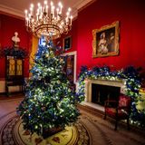 Der sogenannte rote Raum hat einen farblichen Tupfer bekommen