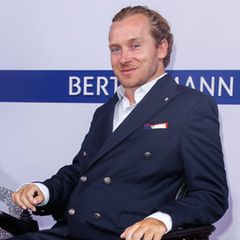 Samuel Koch ist vorerst mit Nasenpflaster unterwegs