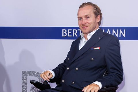 Samuel Koch ist vorerst mit Nasenpflaster unterwegs.