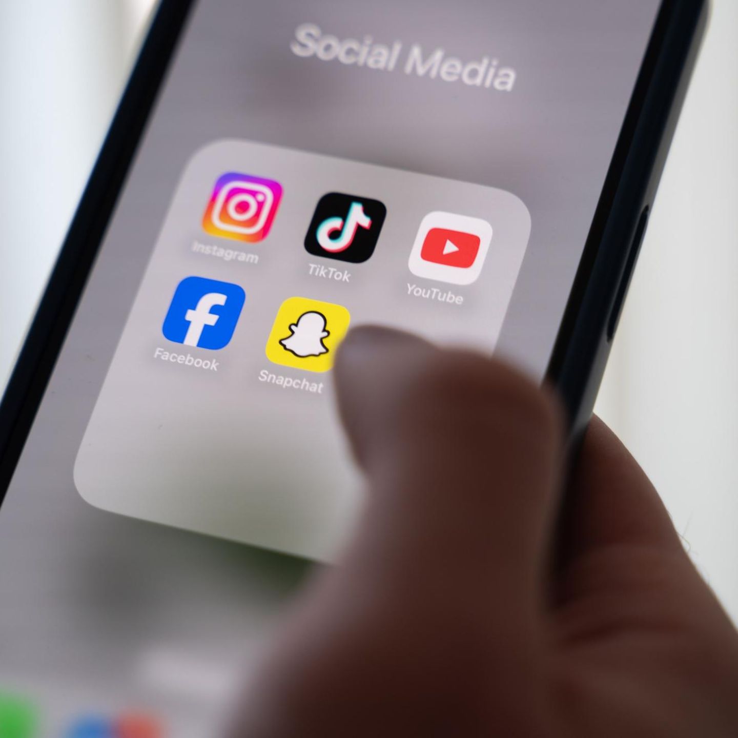 Australien: Social Media Apps auf einem Smartphone