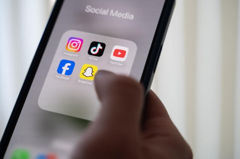 Australien: Social Media Apps auf einem Smartphone