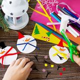 Kugeln schneiden und dekorieren