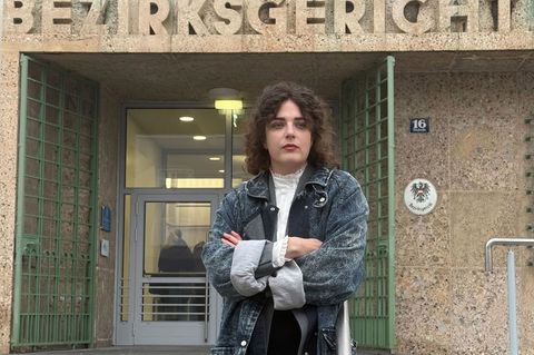 Für einen Biss in den Po eines Kollegen muss die Schauspielerin Anna Werner Friedmann 2.100 Euro Geldbuße bezahlen. Foto: Matthi