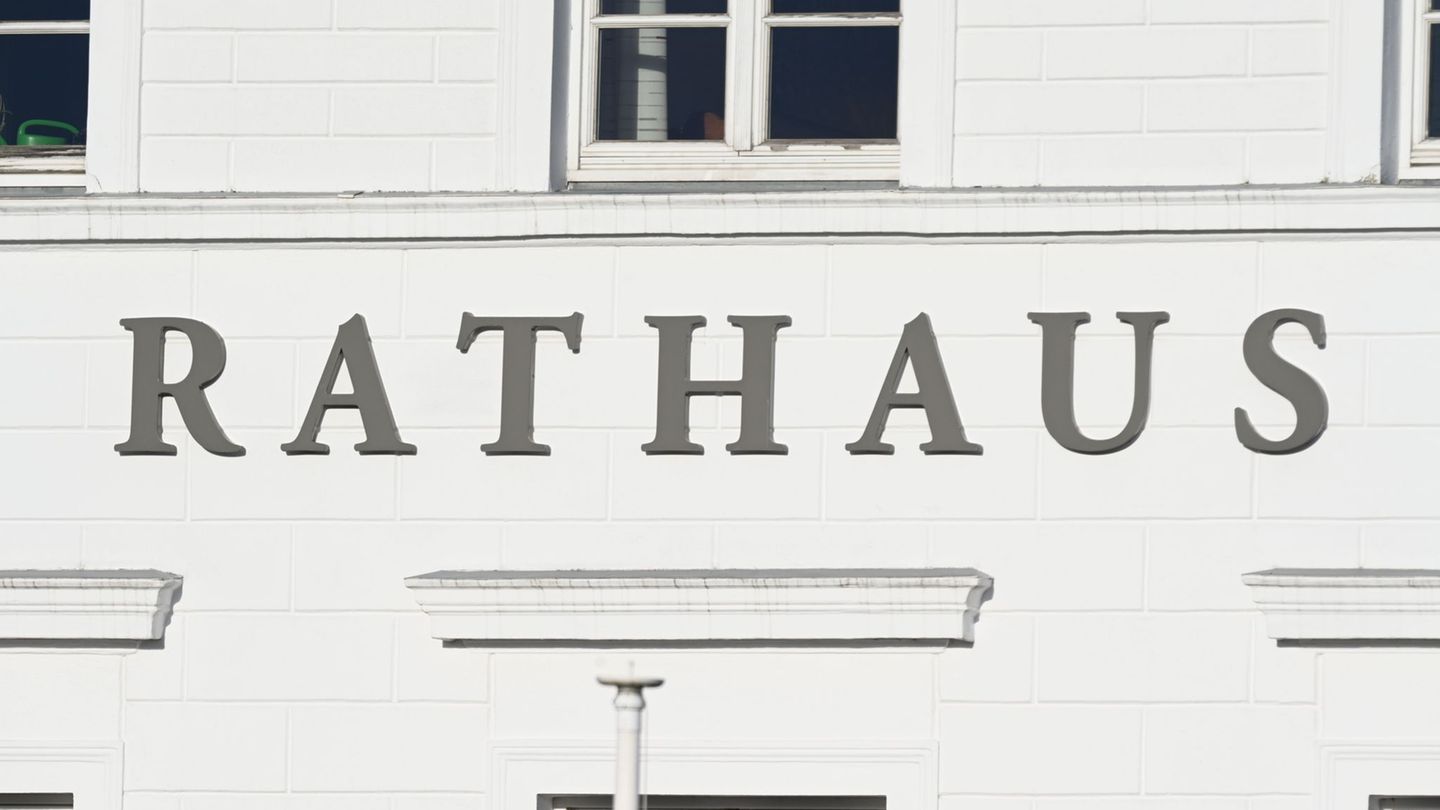 In Asselfingen fängt im nächsten Jahr der jüngste hauptamtliche Bürgermeister an. (Symbolbild) Foto: Stefan Sauer/dpa