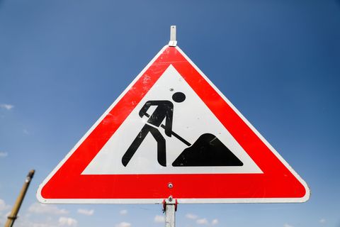 Bundesverkehrsminister Patrick Schnieder (CDU) gibt in Berlin den Startschuss für mehrere baureife Straßenprojekte in Sachsen, S