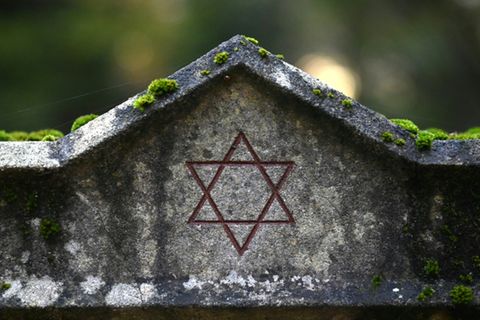 Grabstein auf jüdischem Friedhof