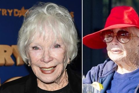 Shirley MacLaine (links bei den Industry Dance Awards 2023) schützte sich gegen die UV-Strahlen mit einem großen Hut und einer