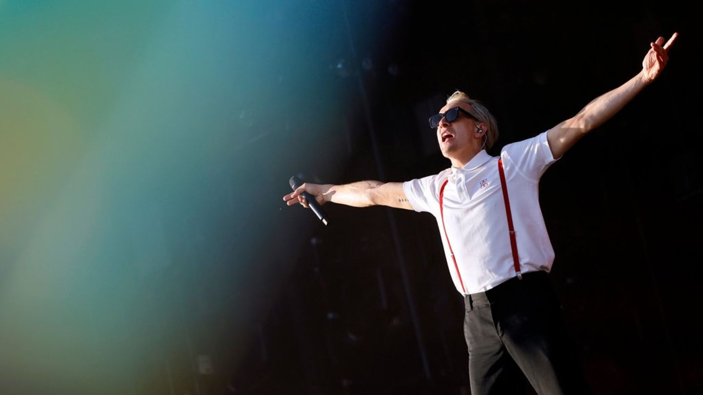 Normalerweise stehen Felix Kummer und seine Bandkollegen auf großen Bühnen.