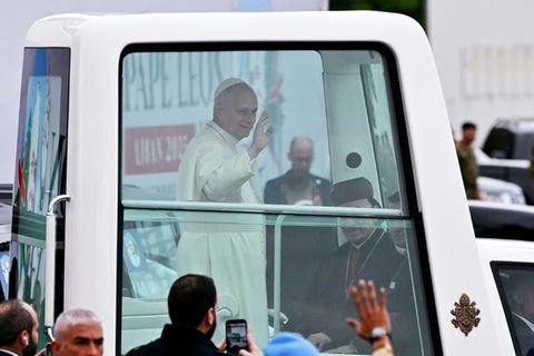 Ankunft von Leo XIV. zur Freiluftmesse in Beirut
