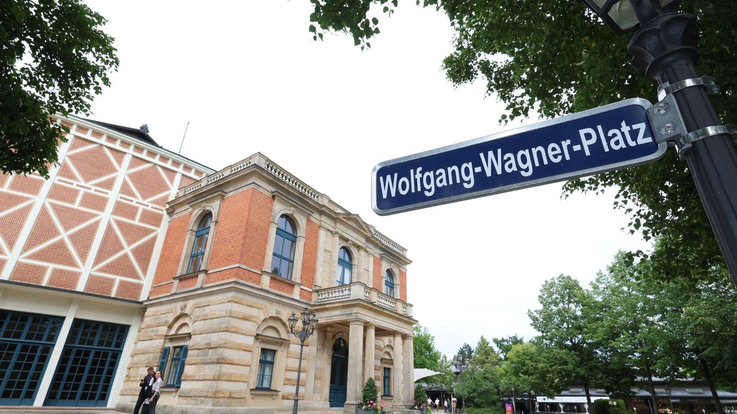 2026 können sich die Opernfans nach der Rückkehr von Star-Dirigent Christian Thielemann nach Bayreuth auf einen neuen "Ring des