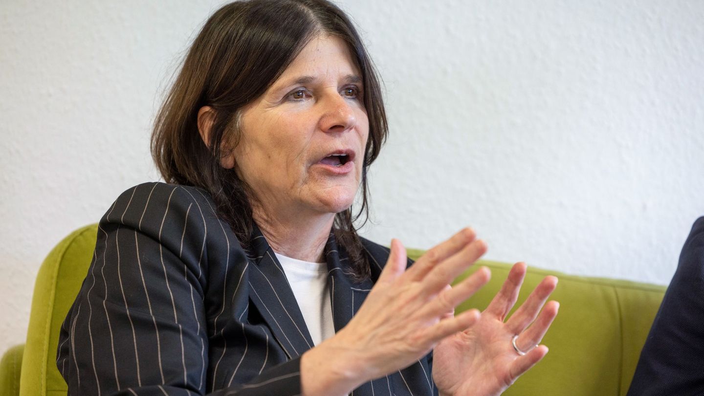 Menschen müssen sich das Leben leisten können, sagt Verdi-Landesbezirksleiterin Paul. Foto: Helmut Fricke/dpa