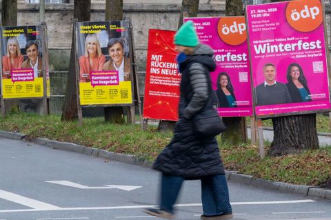 Vielerorts sind die Straßen schon mit Wahlplakaten gesäumt - auch wenn die Kommunalwahl erst am 8. März 2026 stattfindet. Foto: