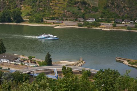 An dieser Stelle soll die Brücke entstehen. (Archivbild) Foto: Thomas Frey/dpa