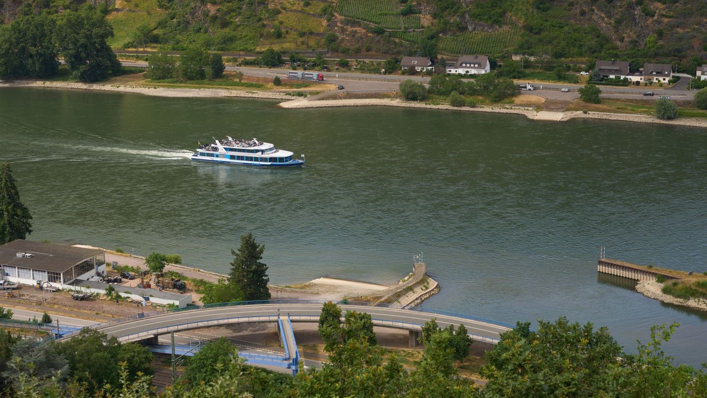 An dieser Stelle soll die Brücke entstehen. (Archivbild) Foto: Thomas Frey/dpa
