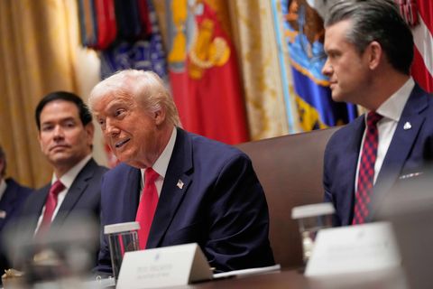 Trump sagt, nicht nur Venezuela könne angegriffen werden. Foto: Julia Demaree Nikhinson/AP/dpa