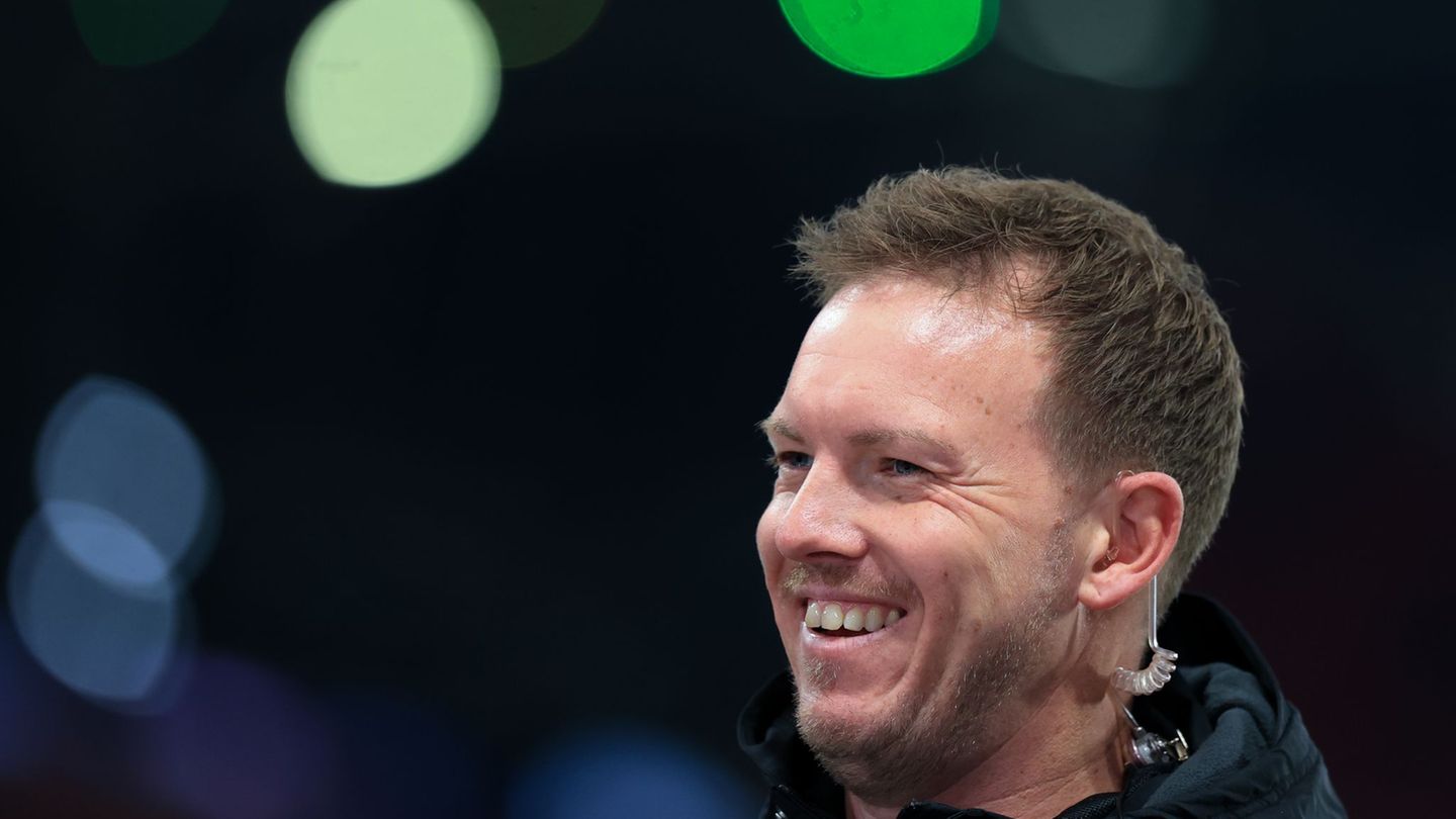 Julian Nagelsmann freut sich auf die WM-Auslosung. (Archivbild) Foto: Jan Woitas/dpa