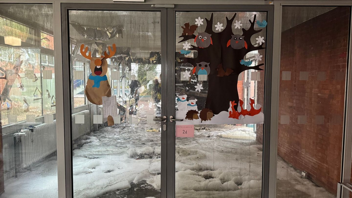 Am Samstagmittag brach in einer Hannoveraner Grundschule ein Feuer aus. Nun sollen die Schüler an einem anderen Ort unterrichtet