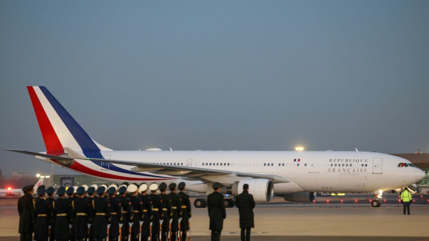Macrons Präsidentenmaschine in Peking
