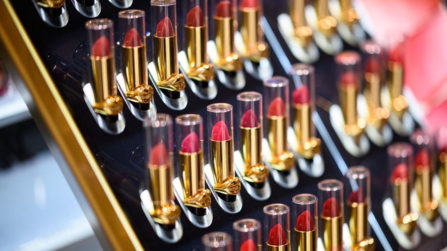 18 Milliarden Euro haben die Menschen in Deutschland im laufenden Jahr für Schönheitspflegeprodukte aus heimischer Produktion au