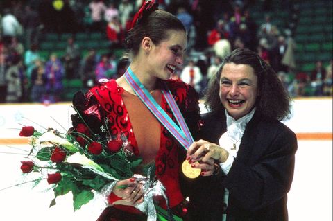 Kati Witt mit ihrer Trainerin Jutta Müller im Jahr 1988