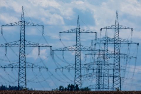 Vor allem die Strom- und Energiepreise stehen im Fokus der Energieminister. (Archivbild) Foto: Jens Büttner/dpa