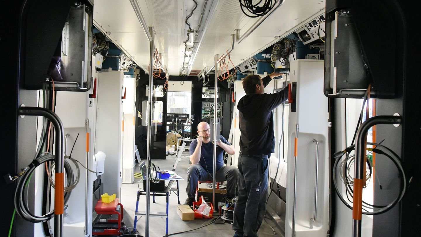 Stra-enbahn-Heiterblick-hofft-auf-Rettung-Investorensuche-fast-am-Ziel