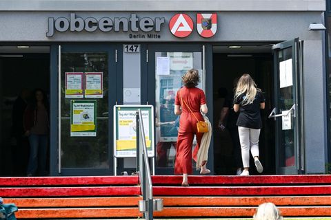 Bürgergeld-Empfänger erhalten offenbar vom Jobcenter häufig zu wenig Hilfe bei der Suche nach Arbeit