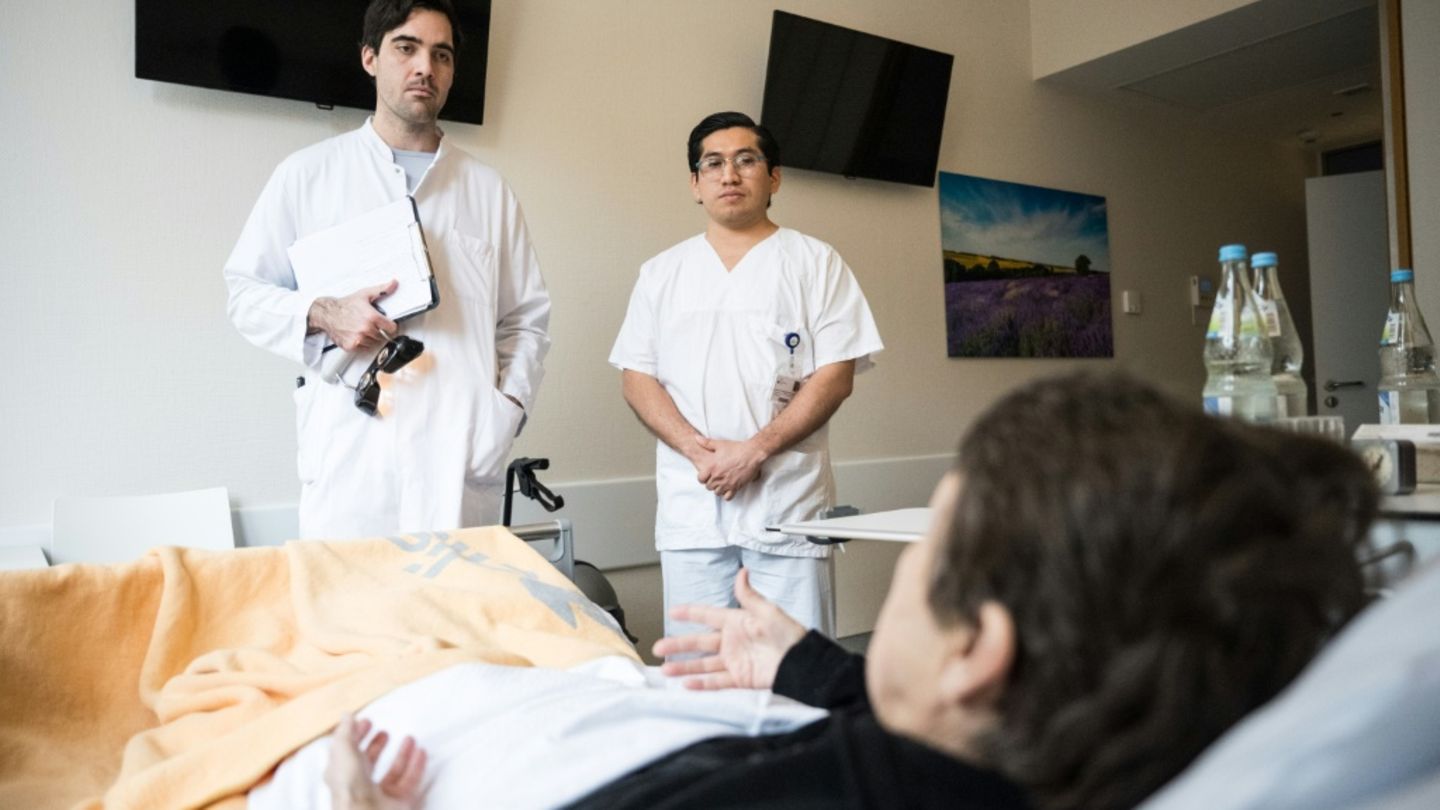 Arztvisite in Berliner Krankenhaus