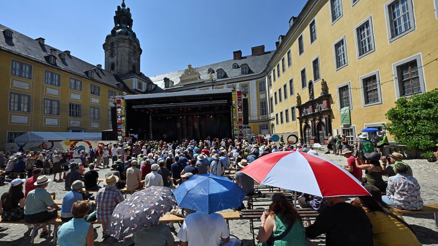 Der Kartenvorverkauf für das Rudolstadt-Festival 2026 beginnt. (Archivbild) Foto: Martin Schutt/dpa