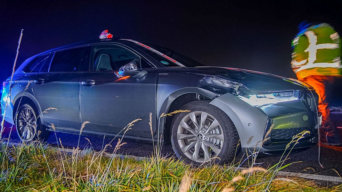 Ein Senior stirbt bei einem Unfall auf einer Landstraße. Foto: Enrique Kaczor/onw-images/dpa