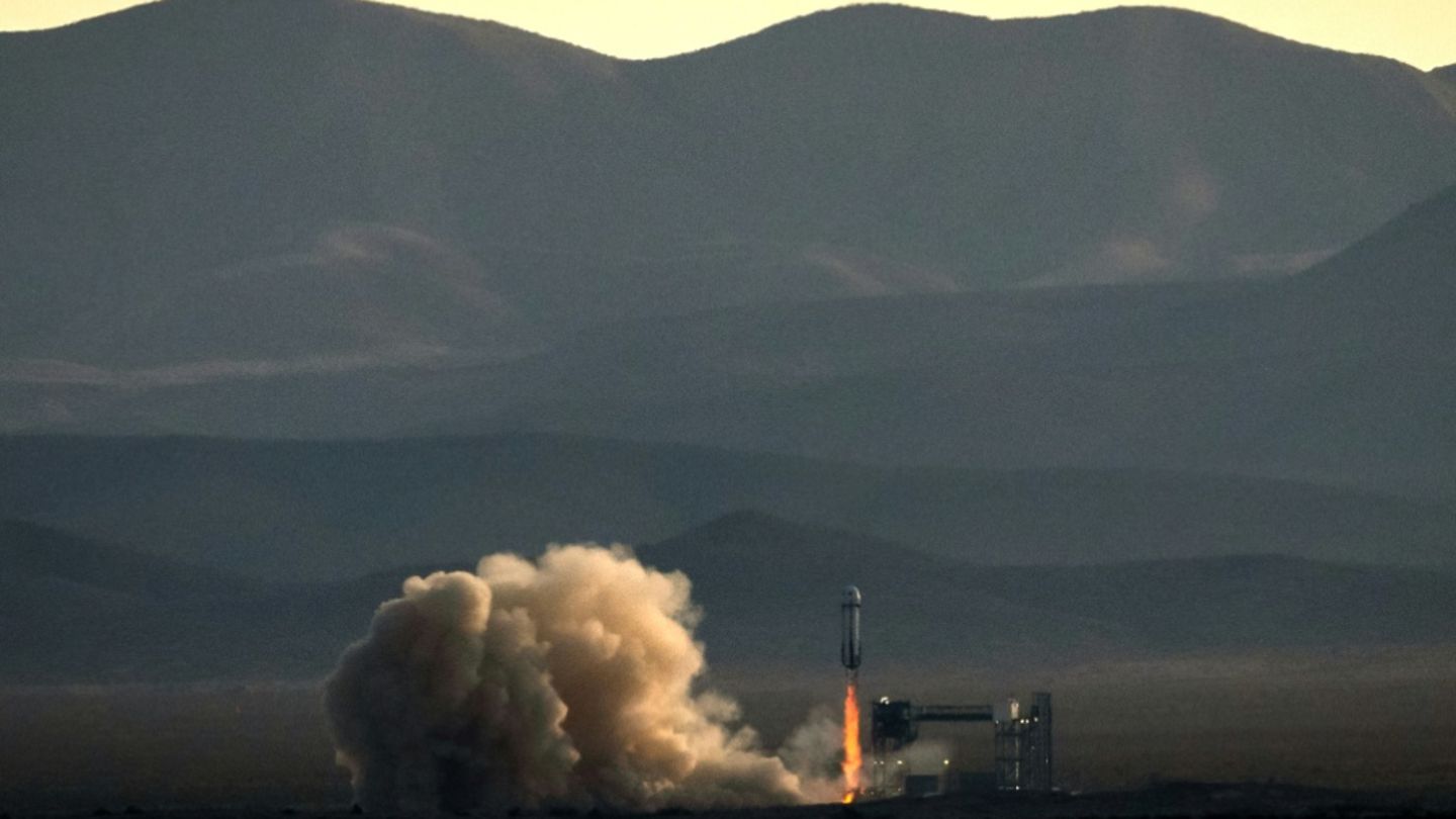 Start der "New Shepard"-Rakete am 14. April