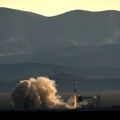 Die Rakete des Unternehmens "Blue Origin" von Amazon-Chef Jeff Bezos heißt "New Shepard"