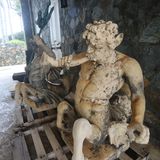 Auch mehrere Fotos von solchen Statuen befinden sich in den Dateien, die die Demokraten im Aufsichtsausschuss des Repräsentantenhauses veröffentlichten