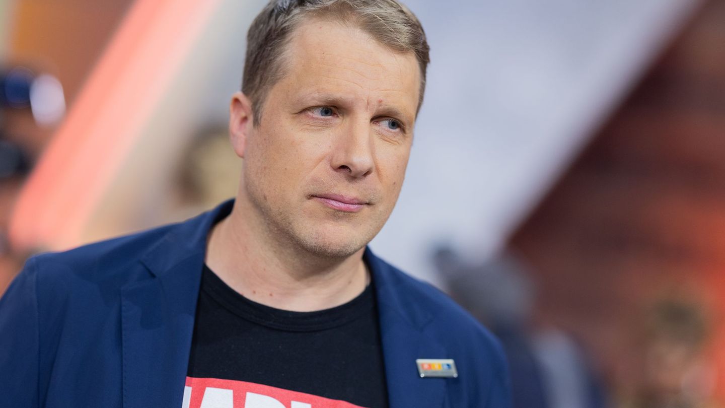 Komiker Oliver Pocher muss sich wegen übler Nachrede vor Gericht verantworten. (Archivbild) Foto: Rolf Vennenbernd/dpa