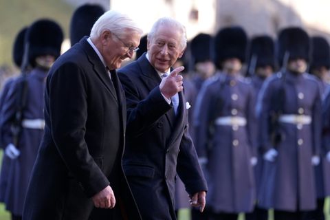 Steinmeier (l) und Charles III. in Windsor