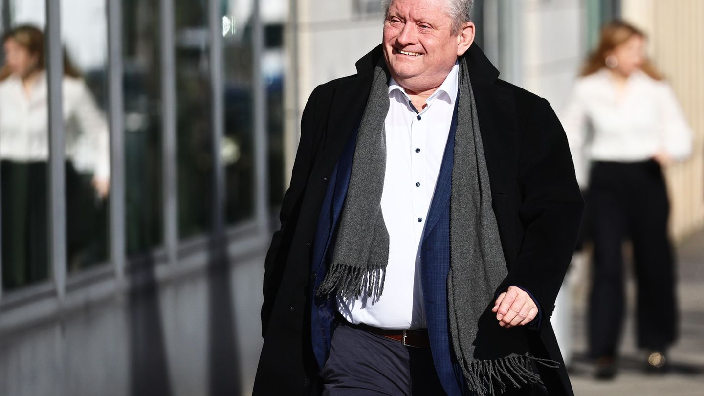 Der neue DRK-Präsident Hermann Gröhe setzt sich für eine Stärkung des Ehrenamts ein. (Archivbild) Foto: Christoph Soeder/dpa