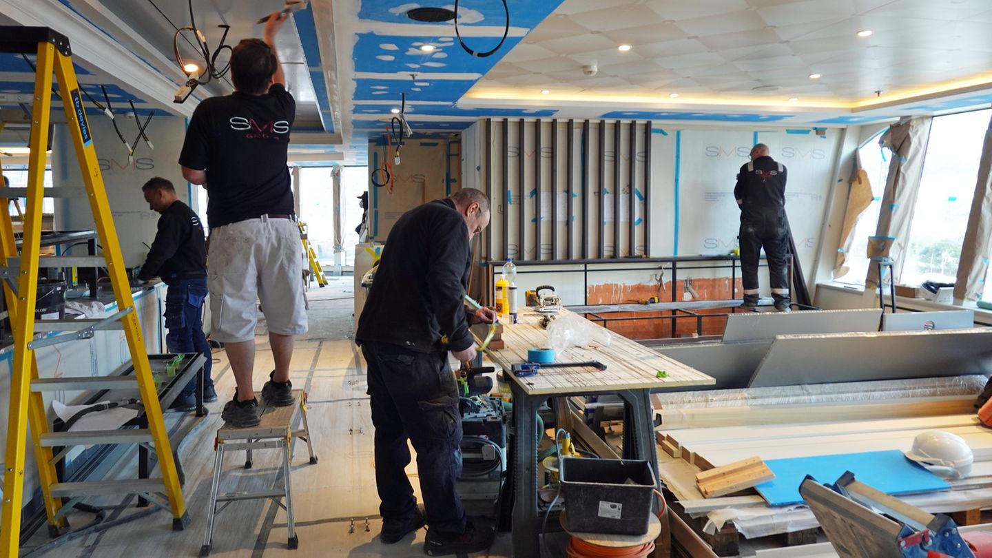 Aida Luna Restaurant