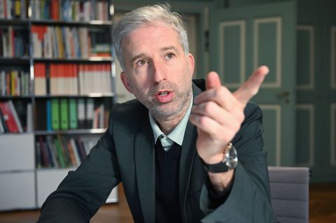 Der Oberbürgermeister von Tübingen ärgert sich über den Datenschutz. (Archivbild) Foto: Bernd Weißbrod/dpa