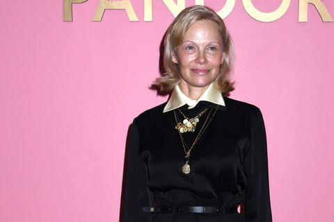 Pamela Anderson will sich wieder auf ihre finnischen Wurzeln bestimmen.