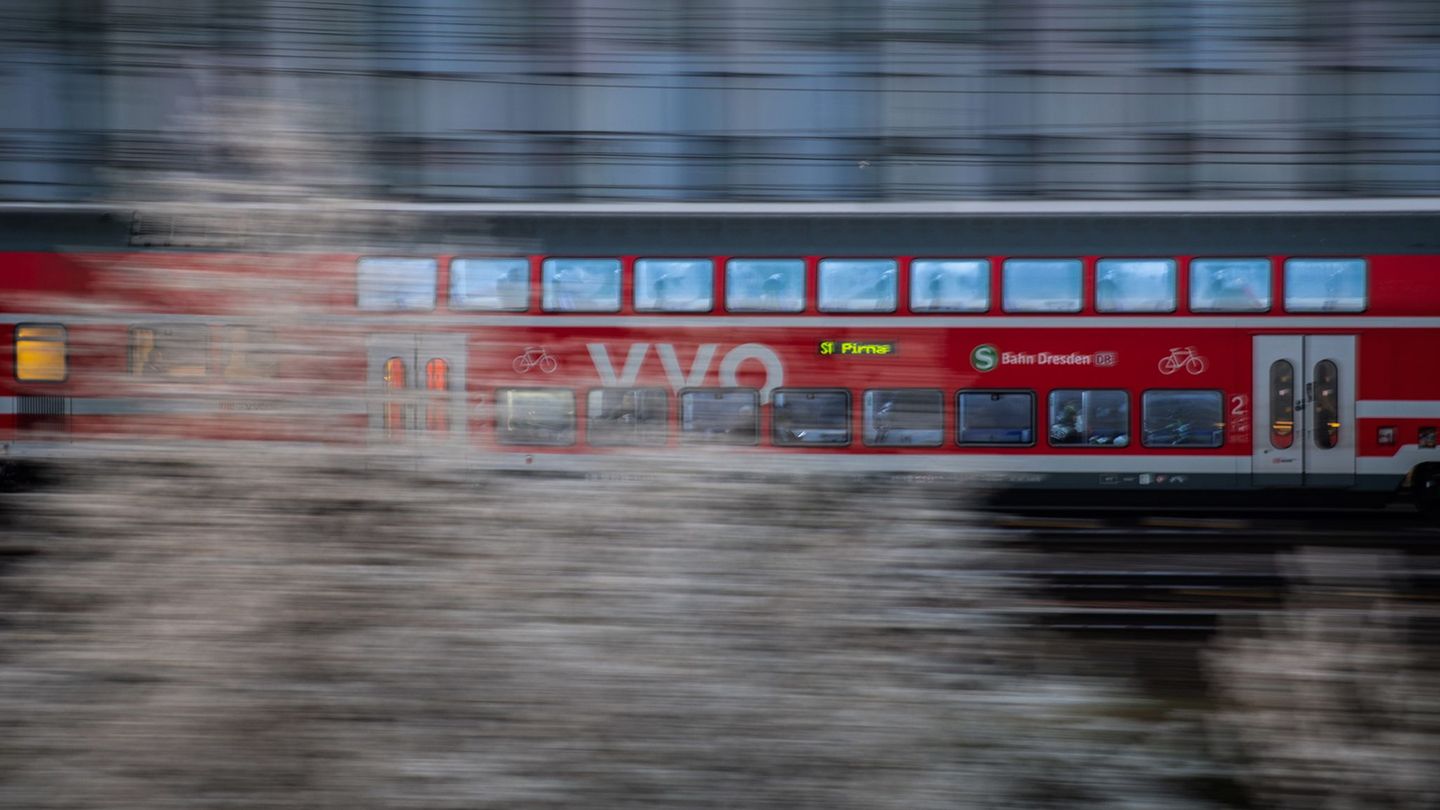 Die Verkehrsverbünde VVO und ZVON wollen zum 1. Januar 2026 zum neuen Verkehrsverbund Ostsachsen (ZVVO) fusionieren (Archivbild)