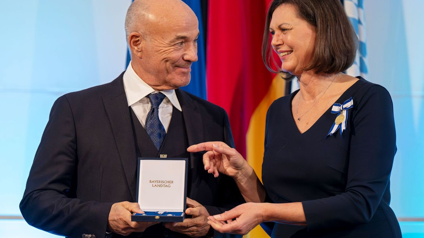 Bayerischer Verfassungsorden für Heiner Lauterbach. Foto: Peter Kneffel/dpa