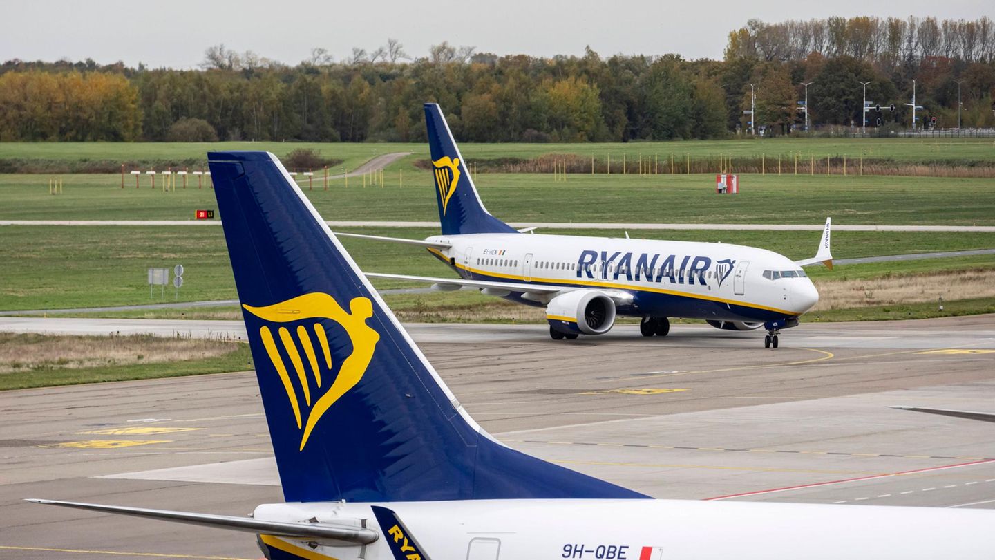 In Maschinen dieses Typs ist Platz 11A fensterlos. Die Sitznummer steht bei einigen Vielfliegern sinnbildlich für einen Fensterplatz ohne Aussicht