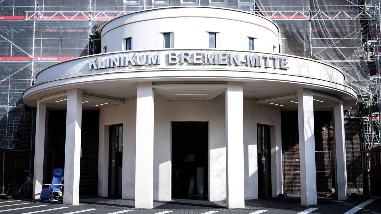 Die Ärztin wurde von der Arbeit freigestellt. (Illustration) Foto: Sina Schuldt/dpa