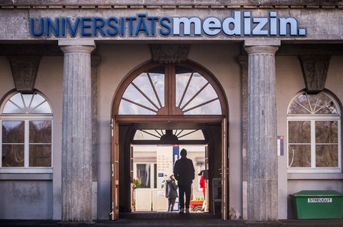An der Unimedizin soll in den kommenden Jahren ein milliardenschweres Umbauprogramm realisiert werden, auch ein zweiter Standort