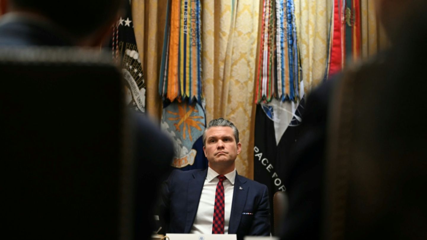 Hegseth bei einer Kabinettssitzung am Dienstag