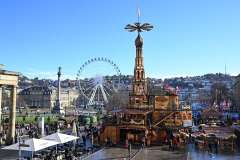 Am Samstag wird es in Stuttgart wegen des VfB-Spiels und des Weihnachtsmarkts voll. (Symbolbild) Foto: Bernd Weißbrod/dpa