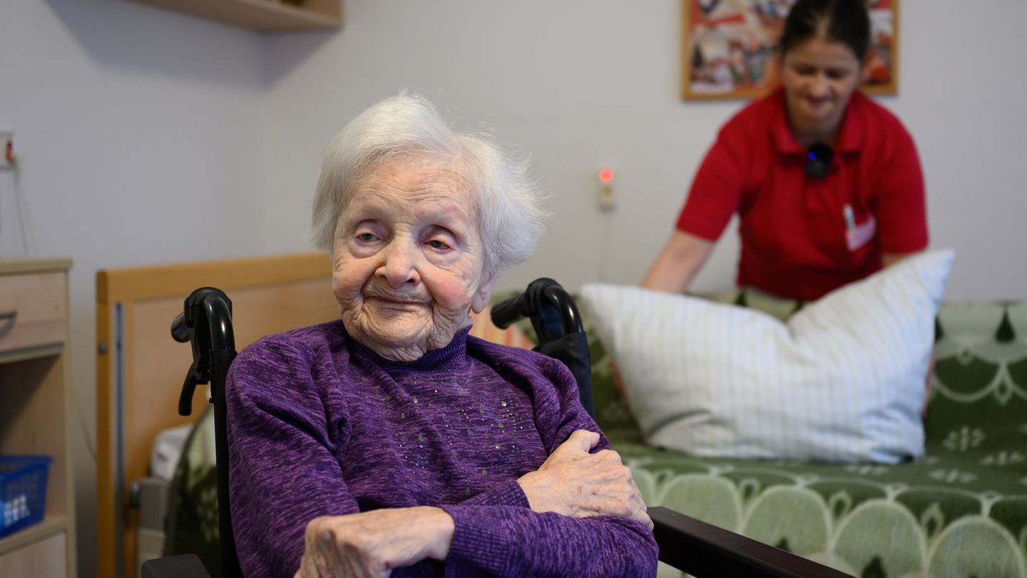 Die 111 Jahre alte Ilse Neumann aus Taucha bei Leipzig ist die wohl älteste Sächsin und einer der ältesten Menschen in Deutschla