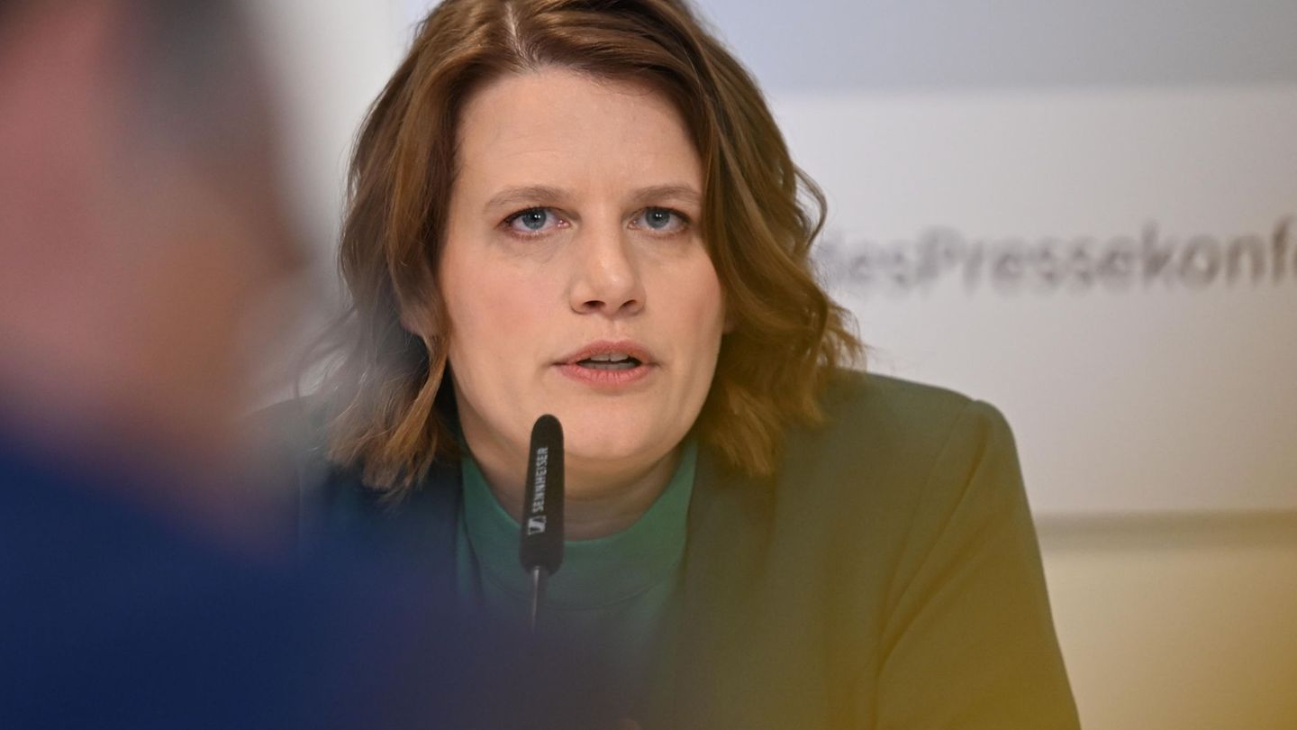 Niedersachsens Kultusministerin Julia Willie Hamburg warnt vor Schulstreiks oder Unterrichtsboykott. (Archivbild) Foto: Shireen